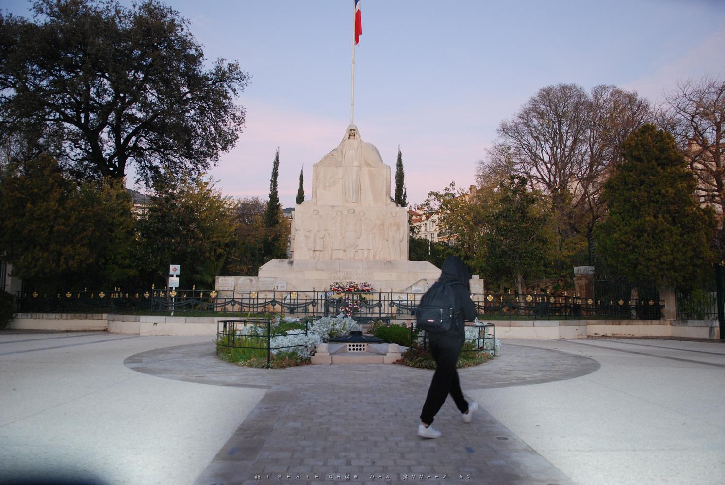 2 Toulon Monument Aux morts.JPG - ?PHILIPPE JORE